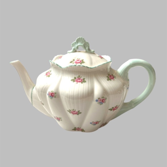 Shelley Vtg Rosebud Tea Set Fine Bone For Four Teapot Cups Dessert Plates - Picture 2 of 9